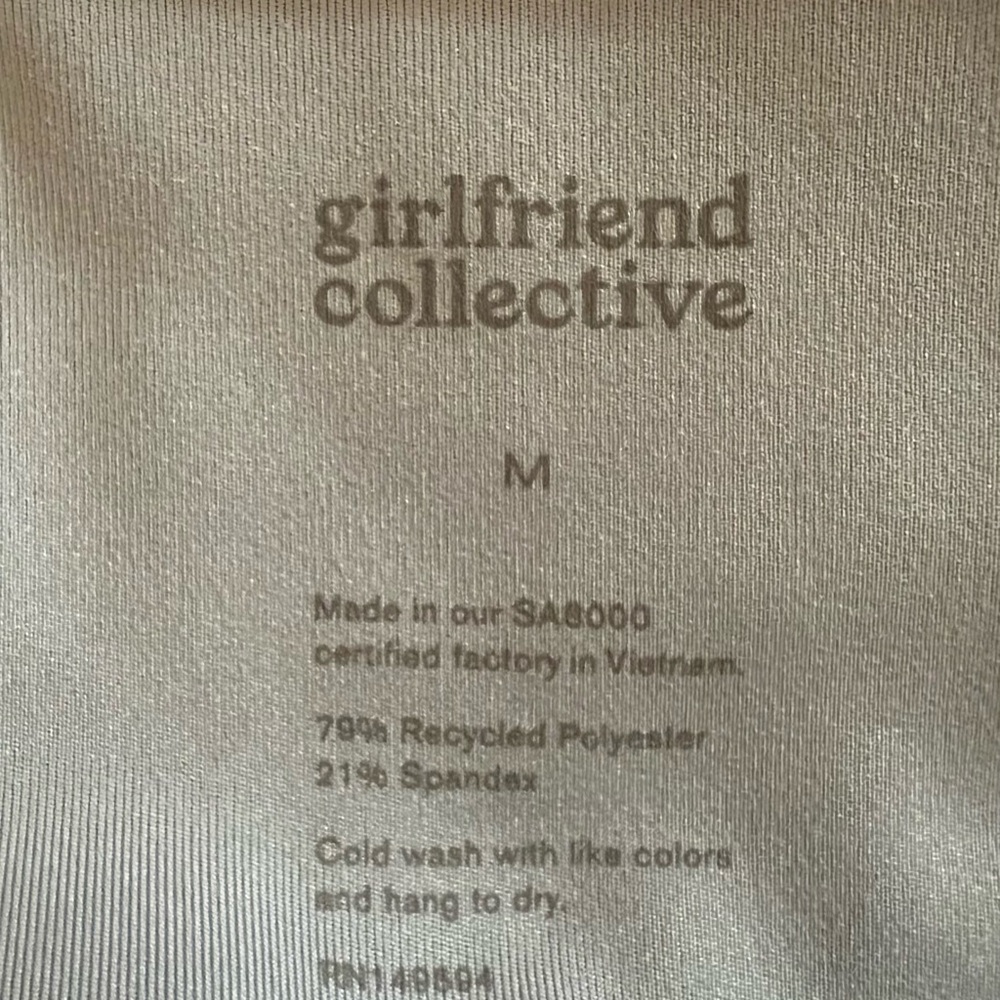 Girlfriend Collective White High-Waisted Leggings and Crop Top Set - Picture 4 of 8